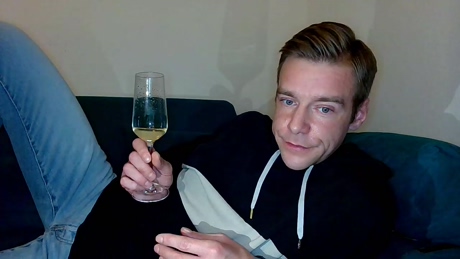 ur_toyboy_2021  31-12-2021